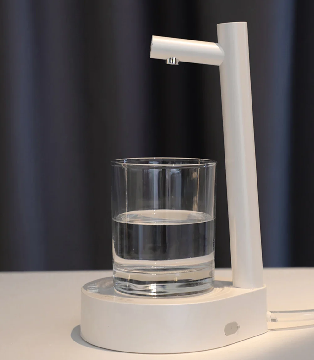 Pompe à eau électrique intelligente pour bouteilles pour un usage domestique ou portable