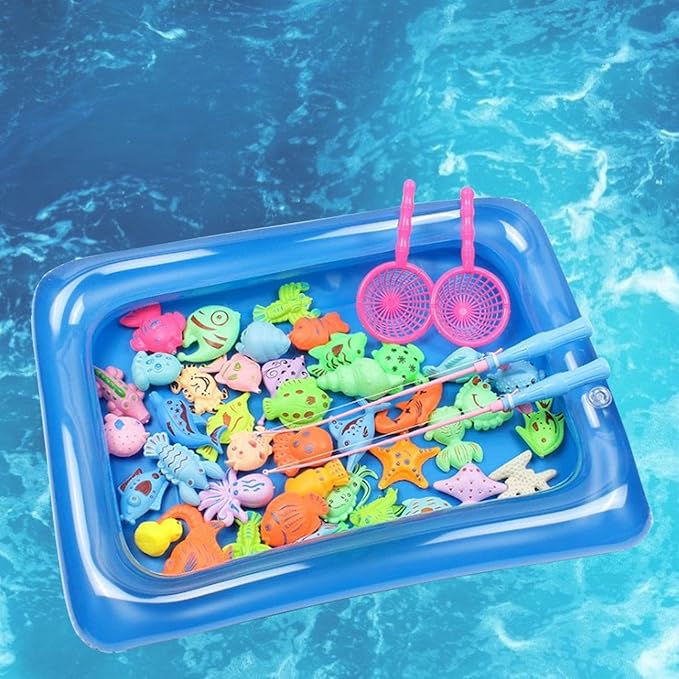 Un jeu de pêche magnétique pour enfants avec bassin gonflable