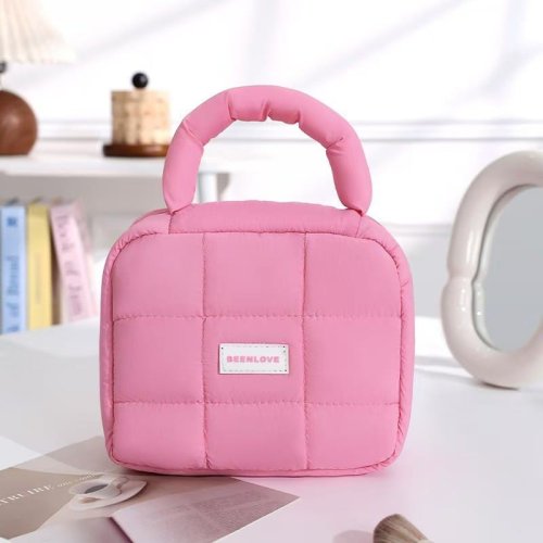 Trousse de maquillage rembourrée avec poignée idéale pour les jeunes femmes