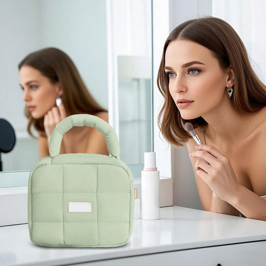 Trousse de maquillage rembourrée avec poignée idéale pour les jeunes femmes